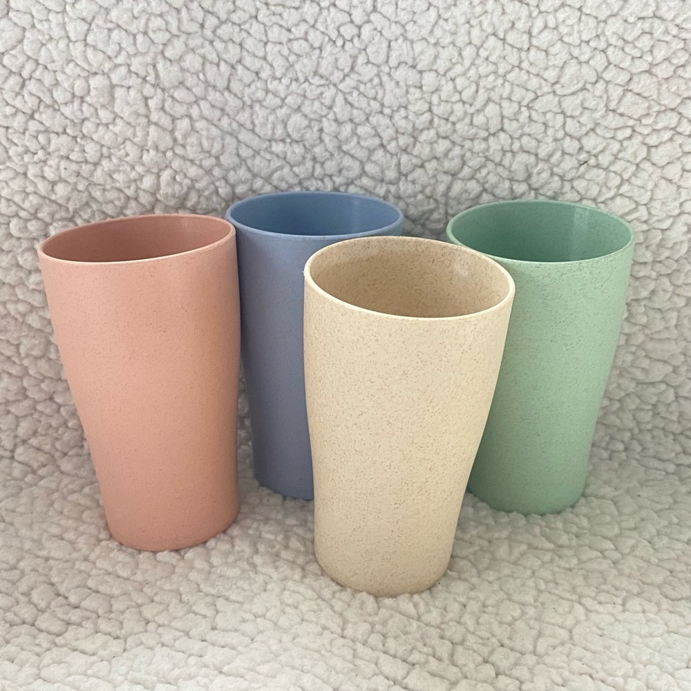 4 Lightweight Stackable Wheat Drinking Cups
